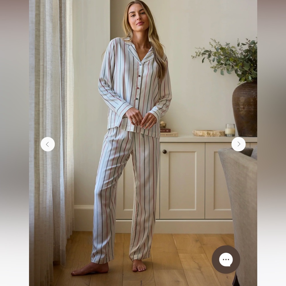 NWT Cozy Earth Soft Woven Long Sleeve Pajama Set in Cotton Stripe Color